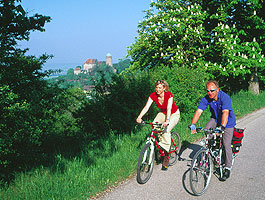 Radfahren auf dem Altmühl-Radweg