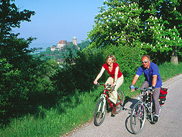 Radfahren auf dem Altmhl-Radweg